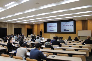 留学生の就職環境と京都地域の企業の魅力 – 2018年度有給インターンシップ説明会より –